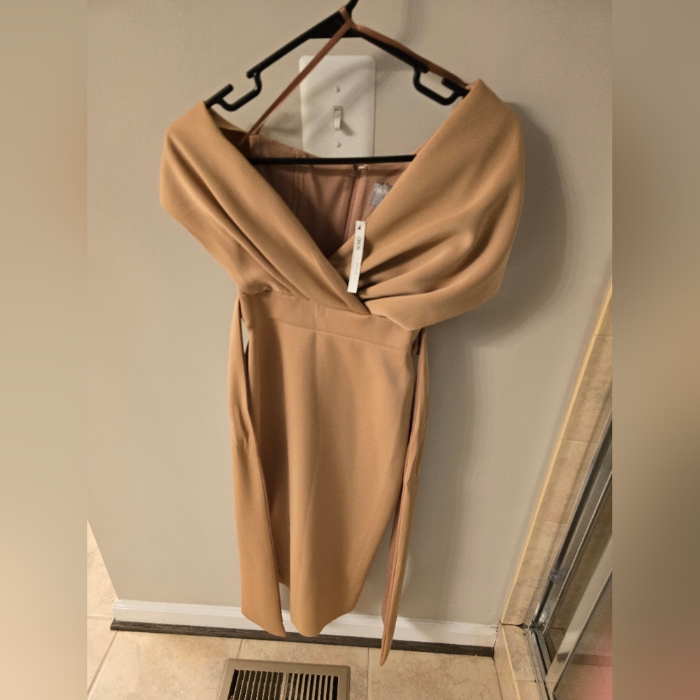 ASOS DESIGN Petite fallen shoulder midi pencil dress Size US 00 Nude